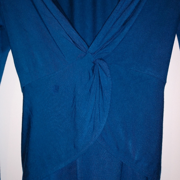 Knotted long sleeve tee - Picture 2 of 6